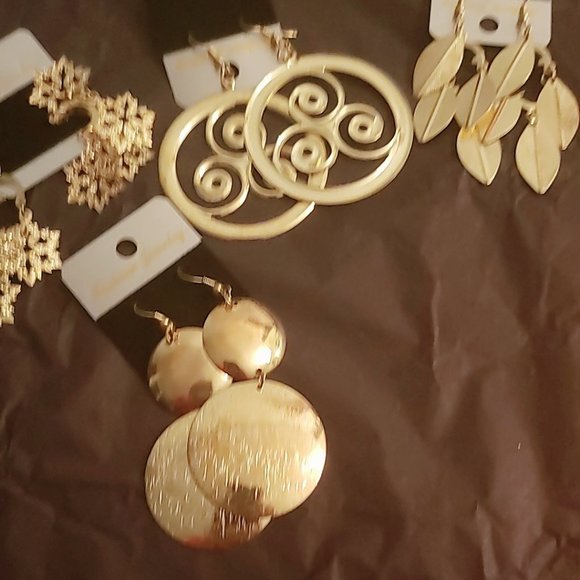 Golden Hoop Earring - 4 for $6 - Picture 2 of 3